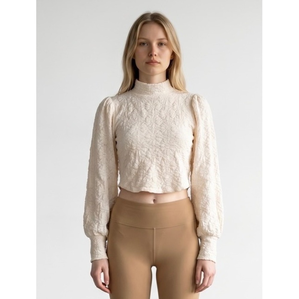 Altar'd State Cream Floral Lace Open Back Puff Sleeve Crop Top Blouse XL